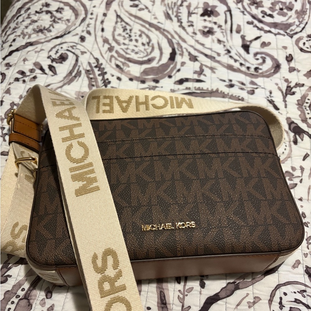 Michael Kors Brown and Tan Crossbody Bag - Picture 2 of 5